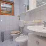 Kalinic Rum i privatbostad Njivice