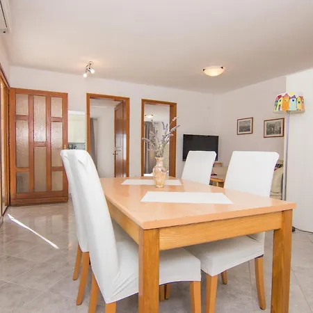Quarto em Acomodações Particulares Kalinic Njivice