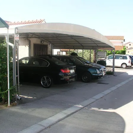 Kalinic Quarto em Acomodações Particulares *