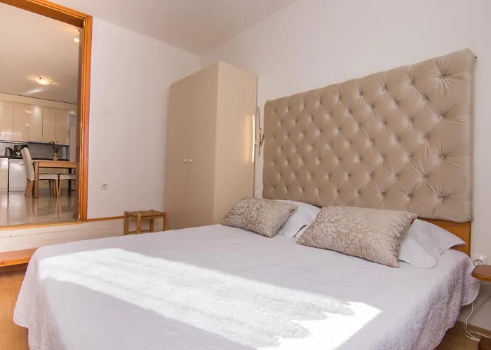 Kalinic Alloggio in famiglia *