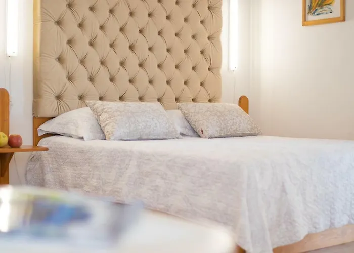 Kalinic Alloggio in famiglia Njivice